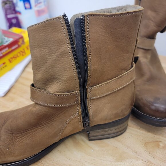 Taos Combo Leather Boot Faux Fur Lining Snap Buckle Side Zip Brown Women's 10 - Picture 6 of 11